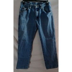 Wrangler Light Wash Blue Jeans Mens Actual Size 32 x 28 Distressed Straight